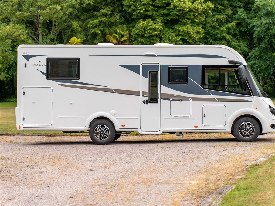 Autostar Naeos I745 LJ